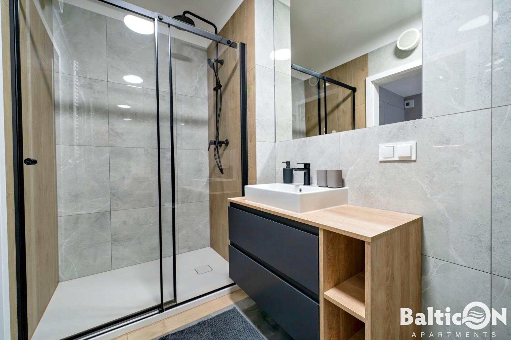 Balticon Kasprowicza Parking Inclusive