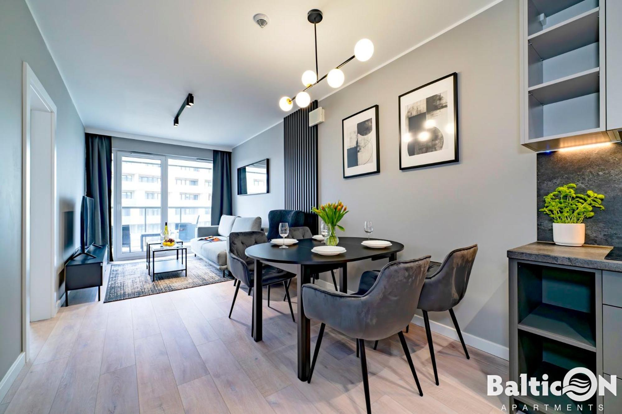 Balticon Kasprowicza Parking Inclusive Apartment